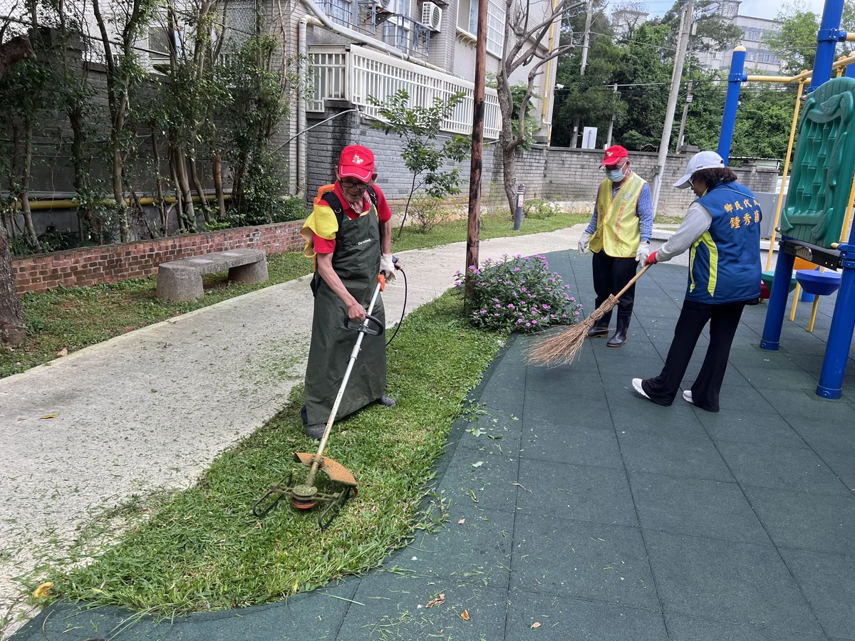 十九位父親走上舞台 新竹縣用一場表揚說出平日難說的感謝
