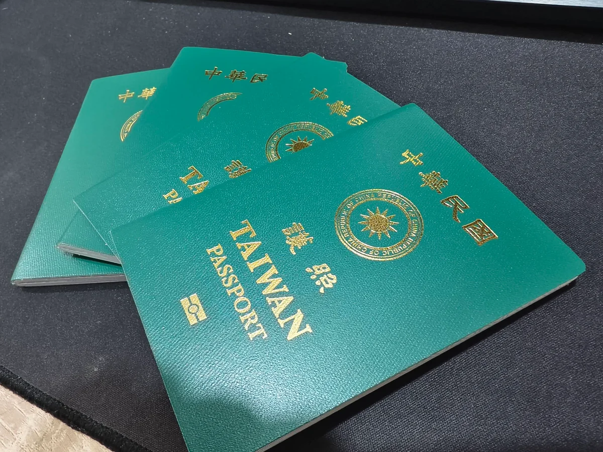 暑假出國想租車自駕 成功分局提醒先看駕照規定