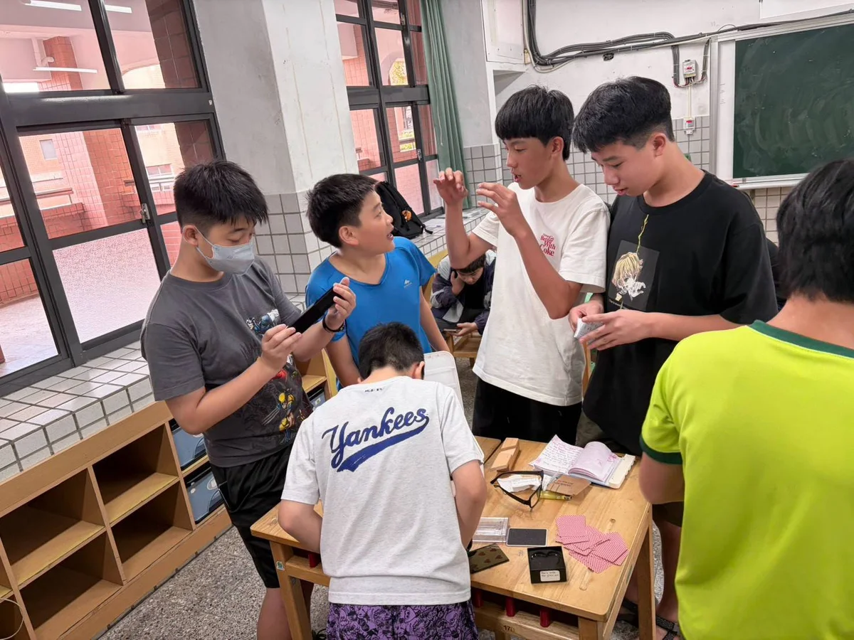 北投國中暑假開英語任務課 魔術解謎讓學生敢開口