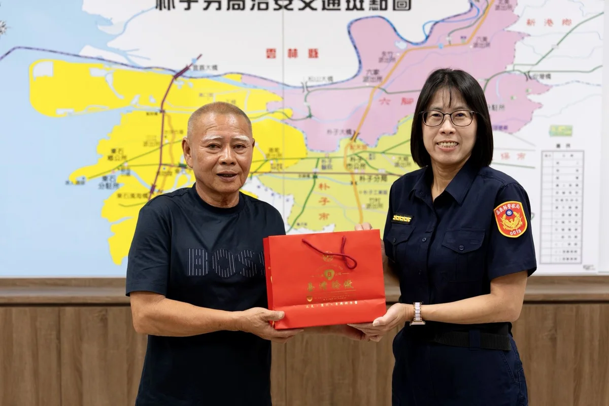 東石海之夏落幕 朴子分局警友主任送茶慰勉勤務同仁