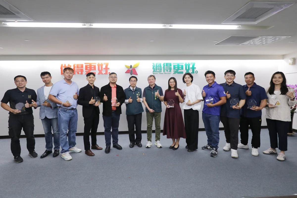 台南11位青農獲百大肯定 從稻田到魚塭走出自己的路