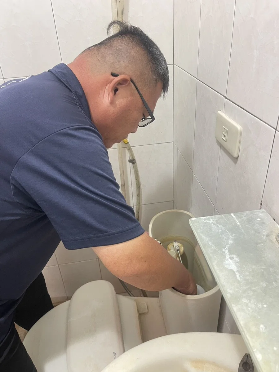 從馬桶水箱修到水管　白沙分局自主維護節省公帑