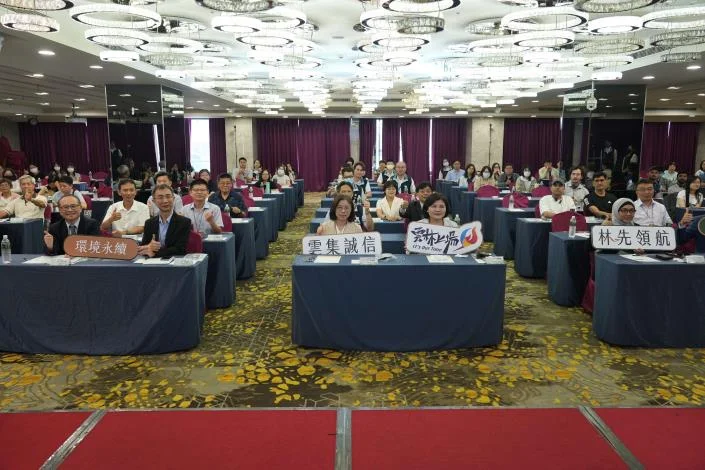 張麗善簽反貪腐承諾書 雲林國際雙語論壇談誠信治理