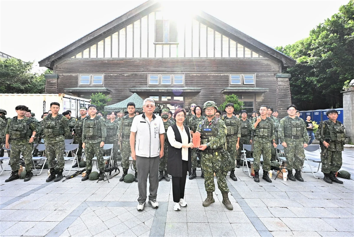 走進教召五處駐點 王惠美慰勉彰化受訓後備弟兄