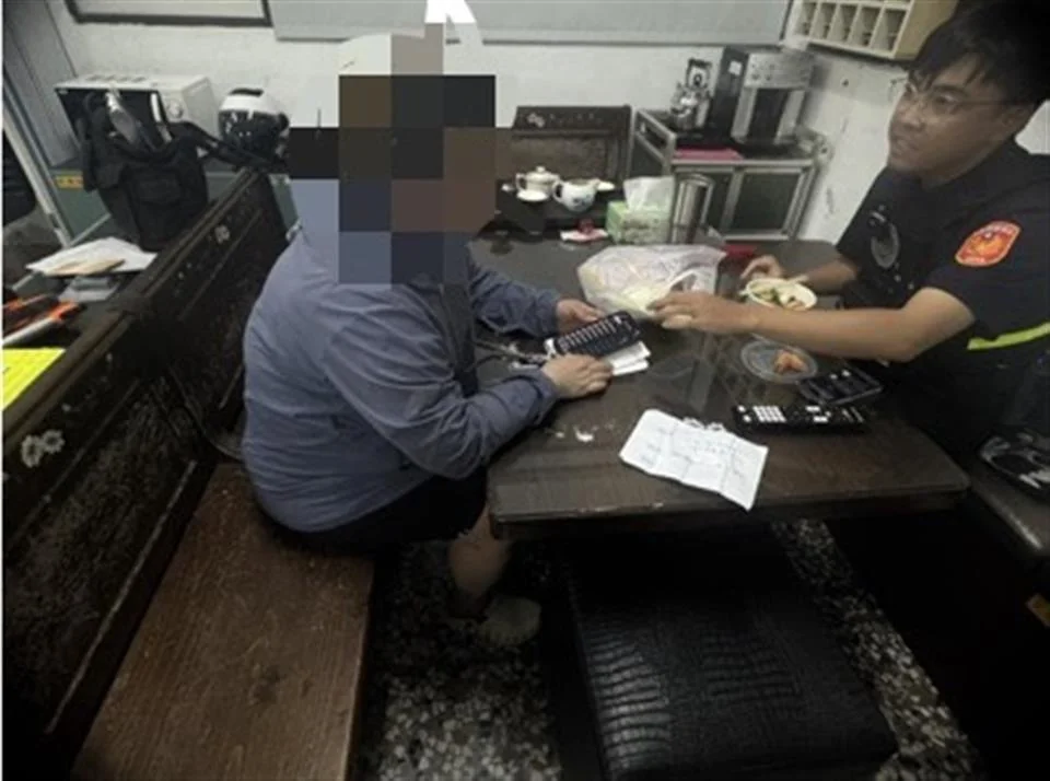 一通假客服電話讓她心慌 嘉犁派出所及時攔下門號詐騙