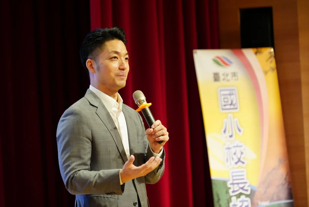 國小校長會議談教育 蔣萬安:4年投入92億推動AI教育