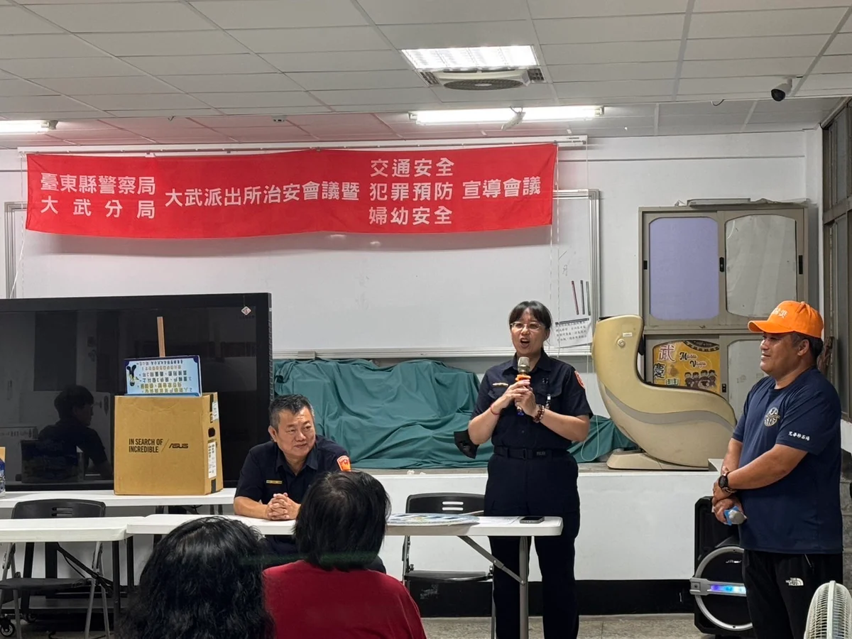 警察走進南興村 從交通到反詐陪村民守住日常安全