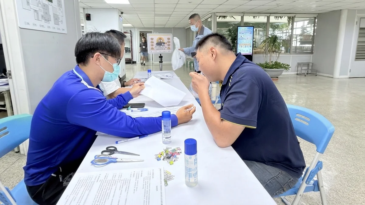 133人報考嘉市清潔隊 8月15日嘉義國中扛沙包測體能