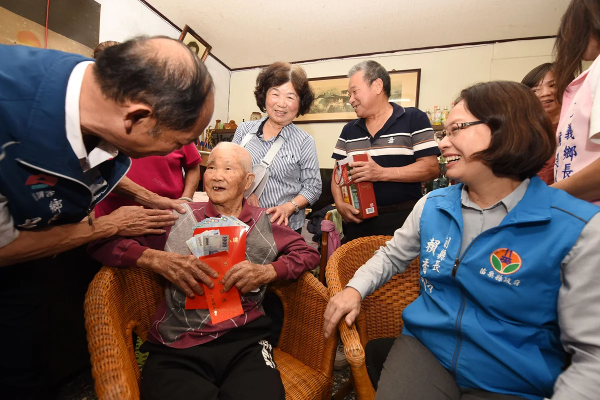 三義百歲長輩盼輔具協助 重陽慰訪聽見照顧需求