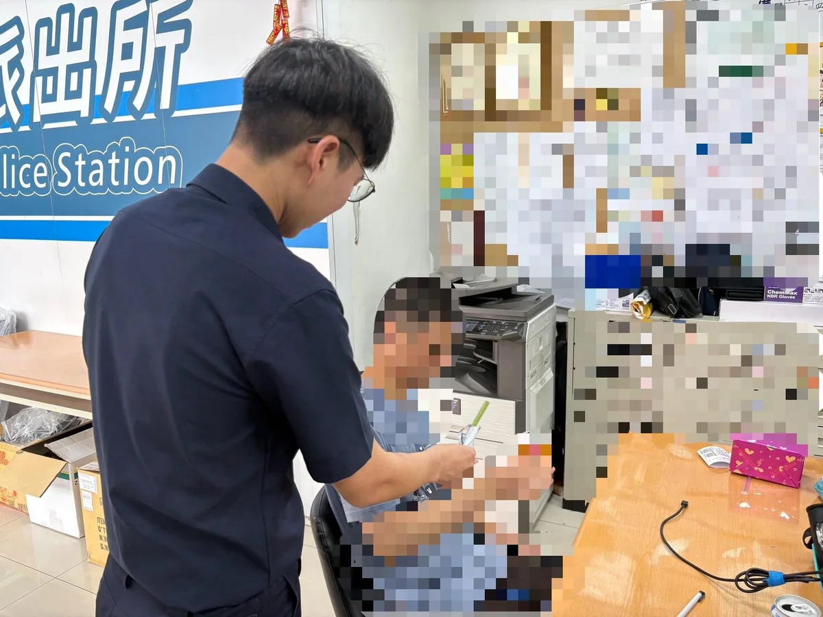 少年在光明路徘徊迷途 馬公警民接力協助平安返家
