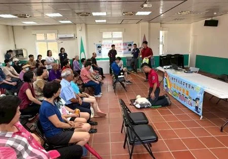 警消走進山隴談安全　從反詐酒駕到急救一次提醒