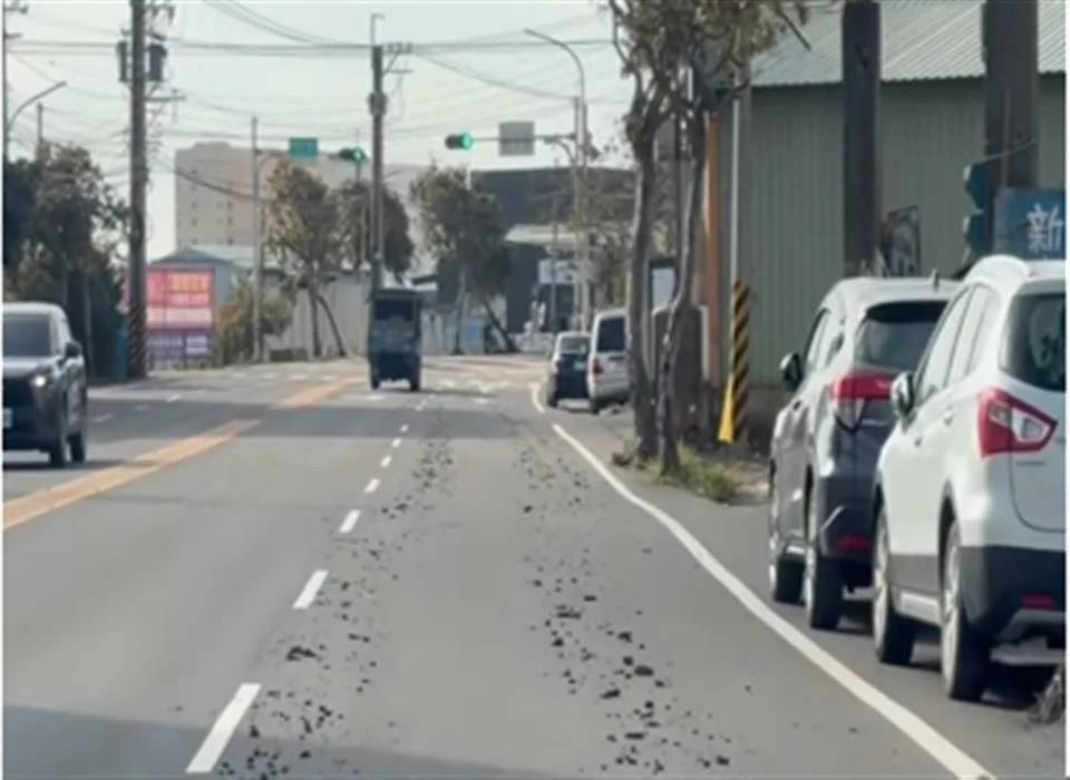 農機下田後帶泥上路　和美警分局提醒最重可連續開罰
