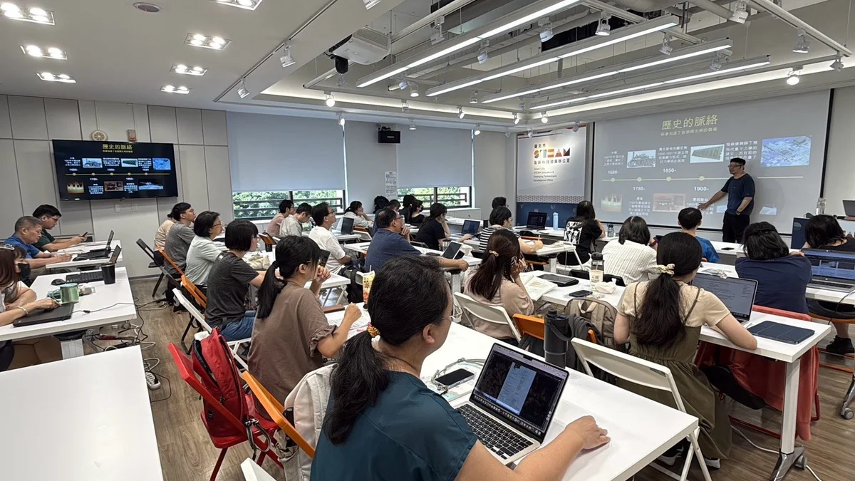 從量子位元到企業實驗室　北市暑假帶師生走進量子教育