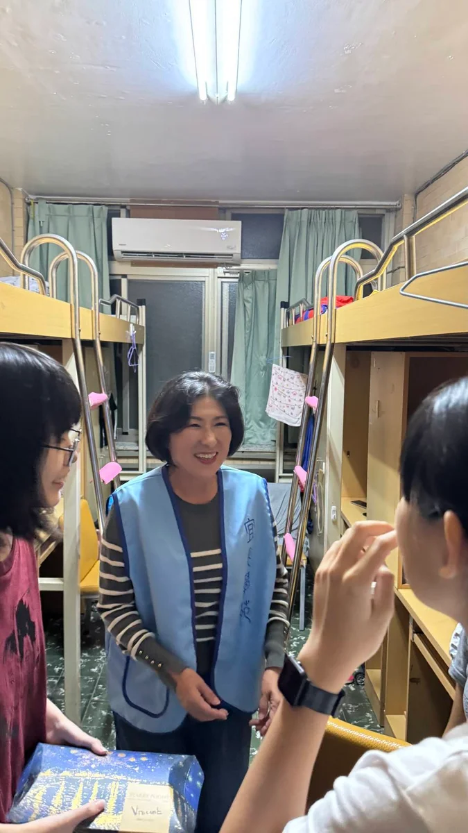 宵夜送進輔大宿舍 饒慶鈴勉台東玉山計畫學子勇敢追夢