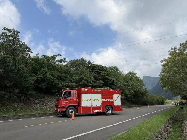 苗栗第五救災救護大隊訓練加強防身術與消防車駕駛