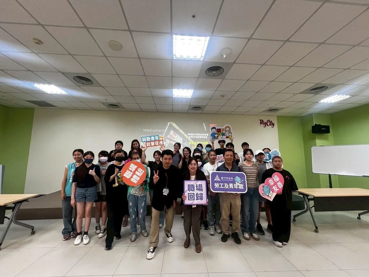 走進巨城門市學工作 26名學員在UNIQLO找職涯方向