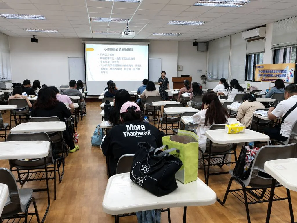 花蓮開辦身障教保員初階班 25名學員先進課堂也進機構
