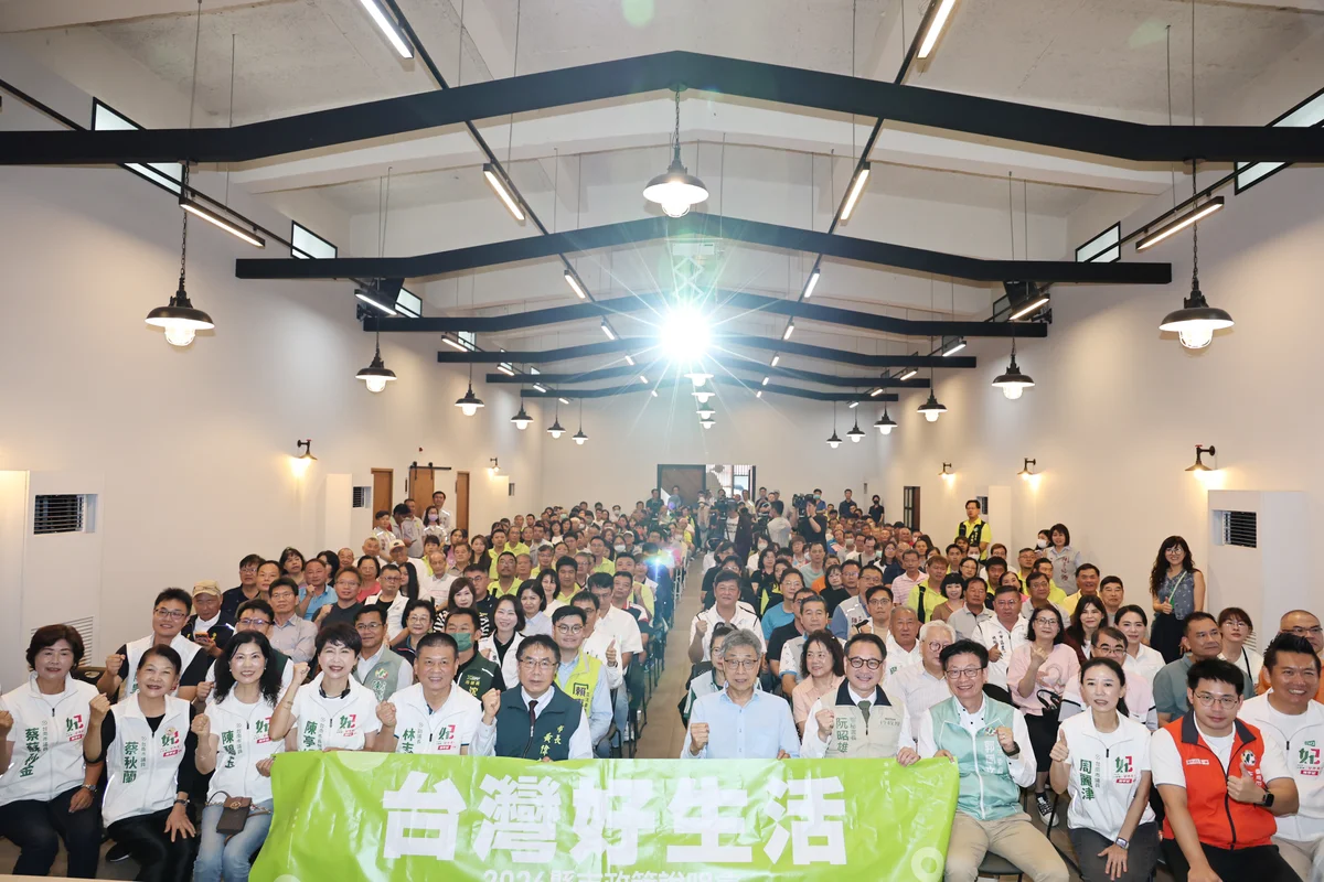 麻豆農會綠色照顧站談農政 黃偉哲盼農民收穫合理回報