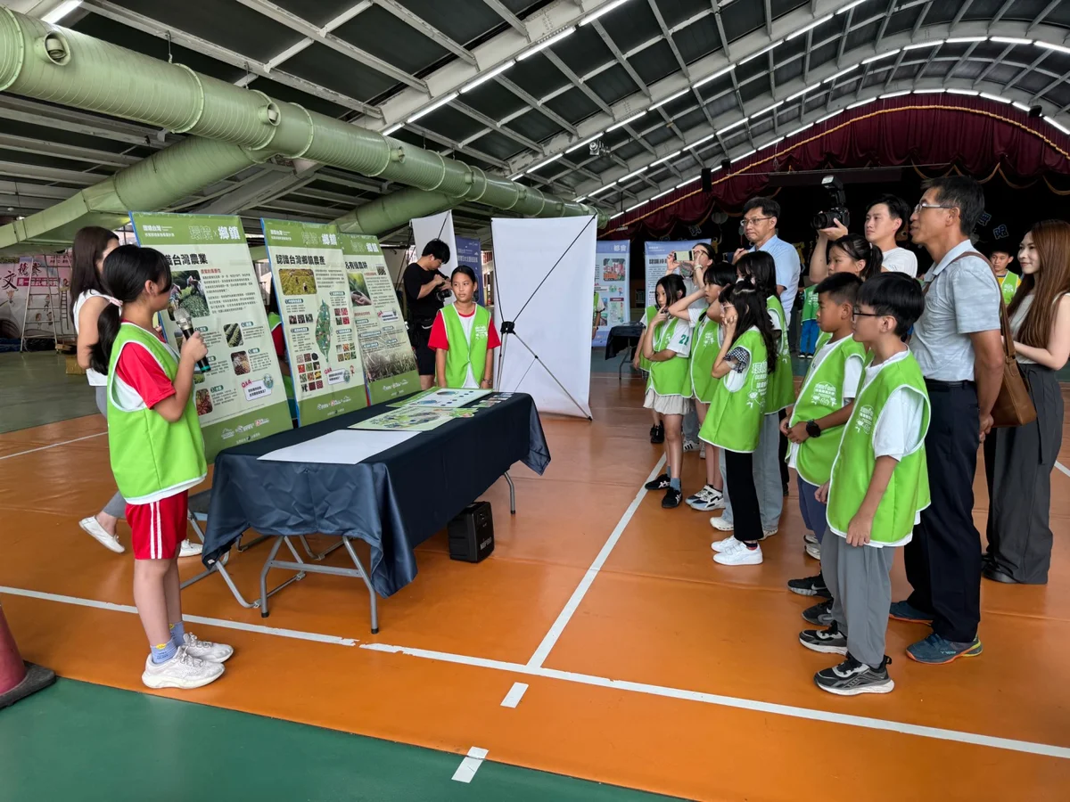 從空中看見家鄉　《環境台灣》巡迴展走進臺南五所國小