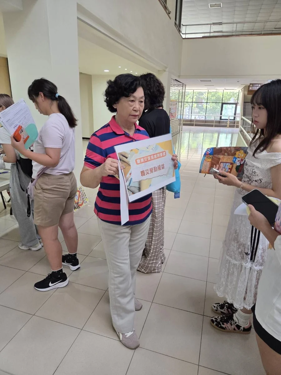 戶政櫃台走進高師大 學生辦學貸少一趟奔波
