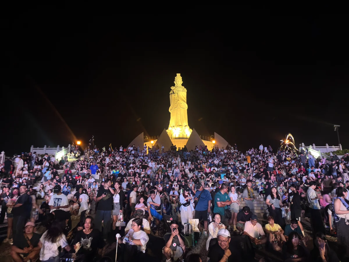 大安媽祖落成迎來逾五萬八千人次 國慶夜間再點燈