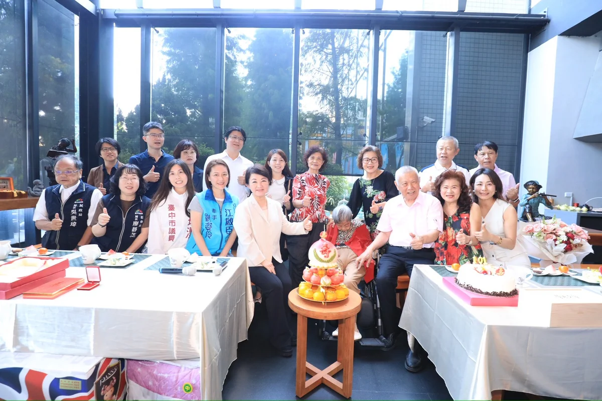 大雅百歲奶奶運動一甲子 盧秀燕探訪送上重陽祝福