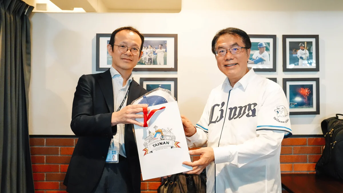 黃偉哲赴日會西武獅球團 盼以棒球帶更多日本旅客走進臺南