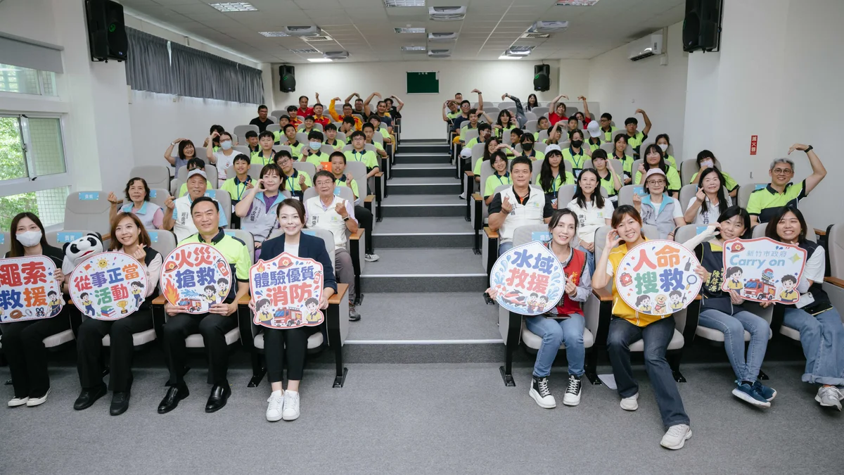 消防知識搶答揭開營隊序幕　竹市67名學生暑假學救援