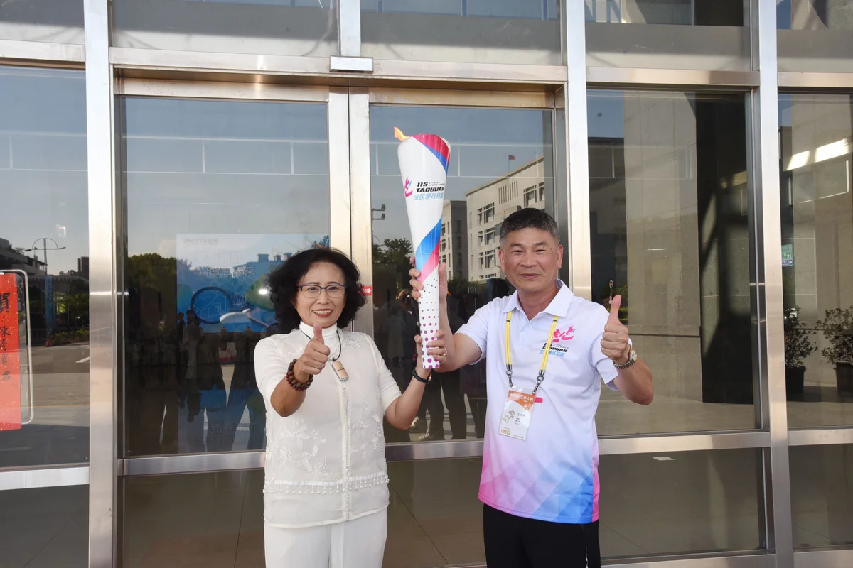 聖火傳進苗栗縣府 566名選手將赴桃園爭取佳績