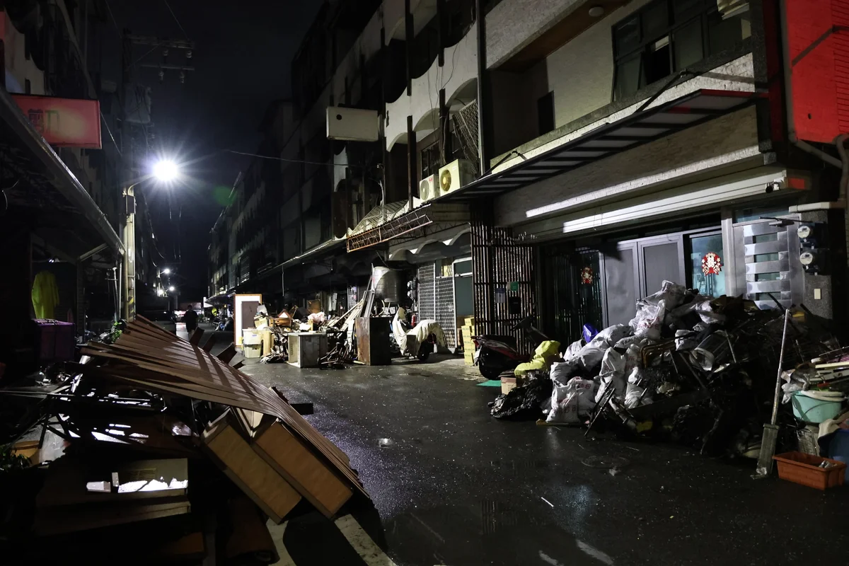 安南海佃路二段凌晨火警　11戶受損暫不堪居住