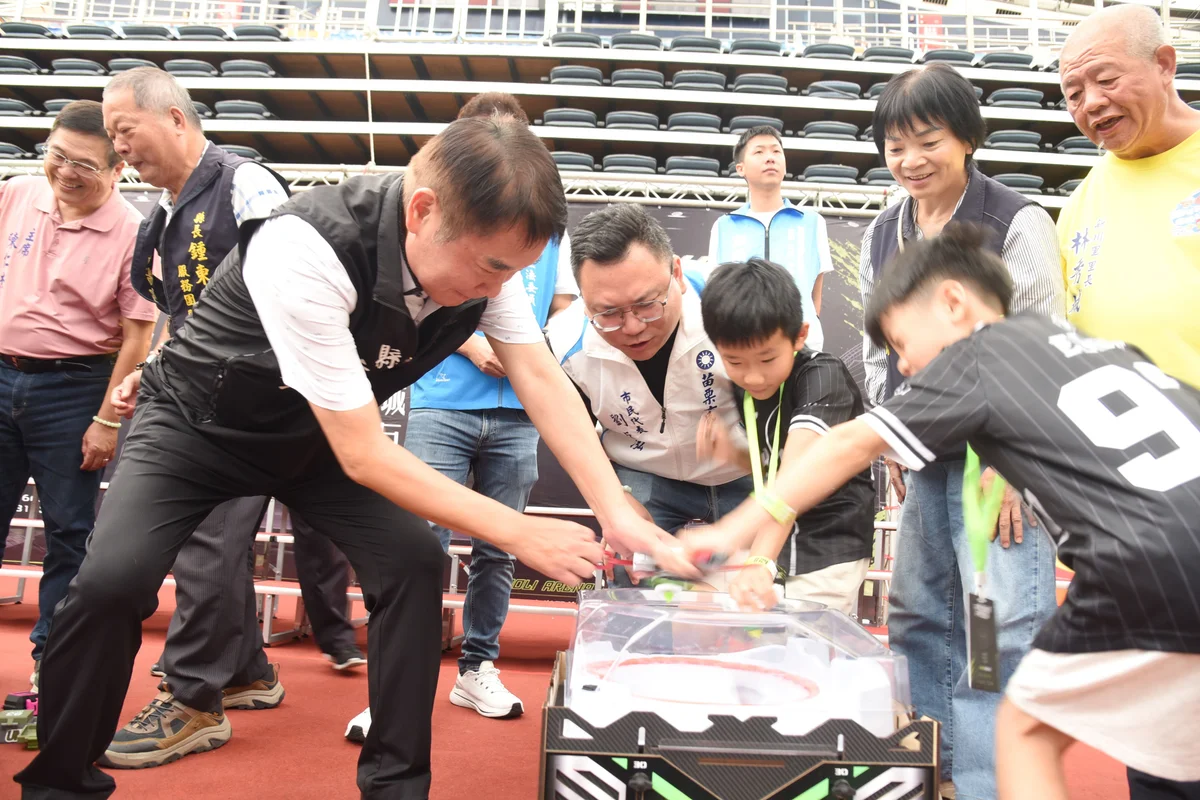 512名選手齊聚苗栗巨蛋 貓裏盃陀螺賽找出苗栗最強玩家