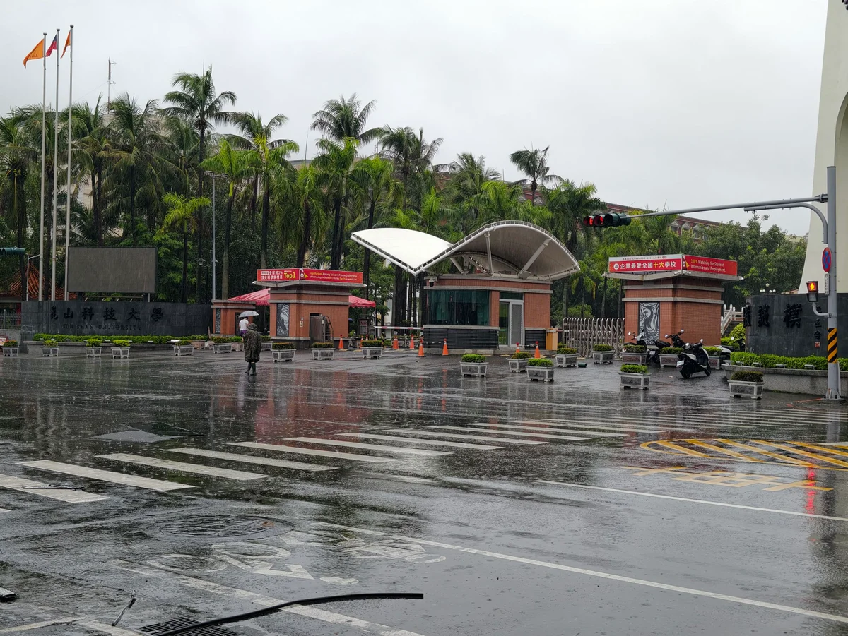 一夜豪雨灌進台南　57座抽水站抽走860萬頓積水