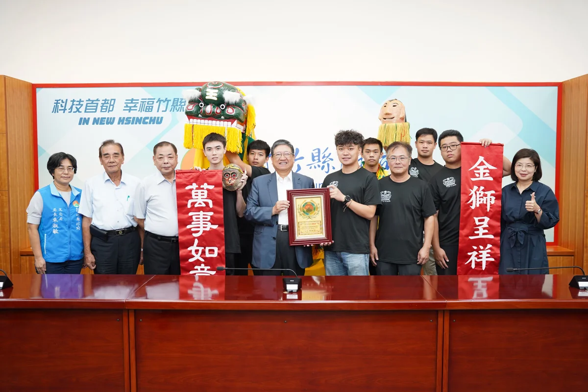 高台後空翻驚豔全場 新竹縣客家獅隊奪臺北市長盃第一