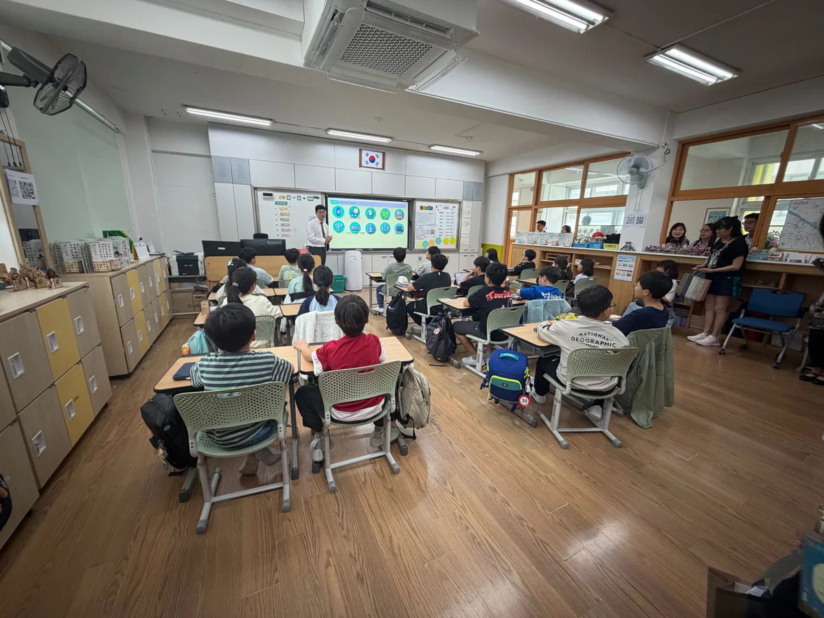從首爾課堂帶回新竹 績優輔導團取經AI教學