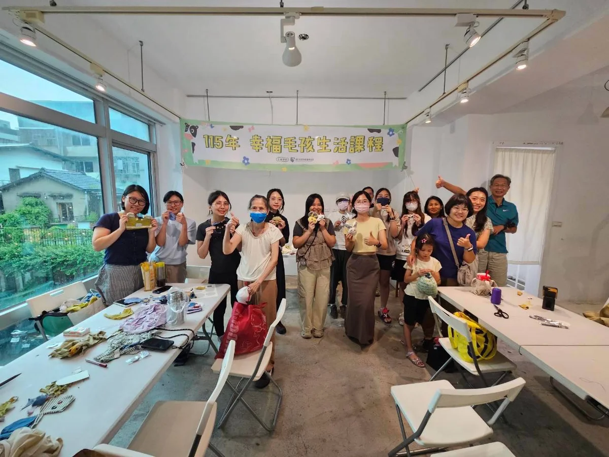 舊衣不急著丟 台中動保處手縫課縫出毛孩陪伴布偶