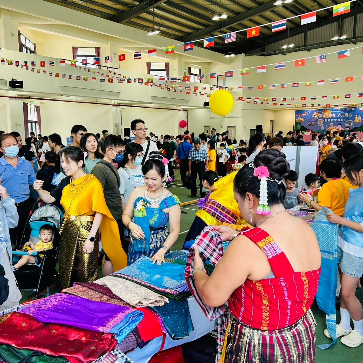 月圓也牽起故鄉記憶 新住民家庭共度甜蜜家庭日