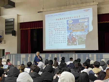 馬祖高中體育館上一堂路權課 從行人到機車安全一次談清楚