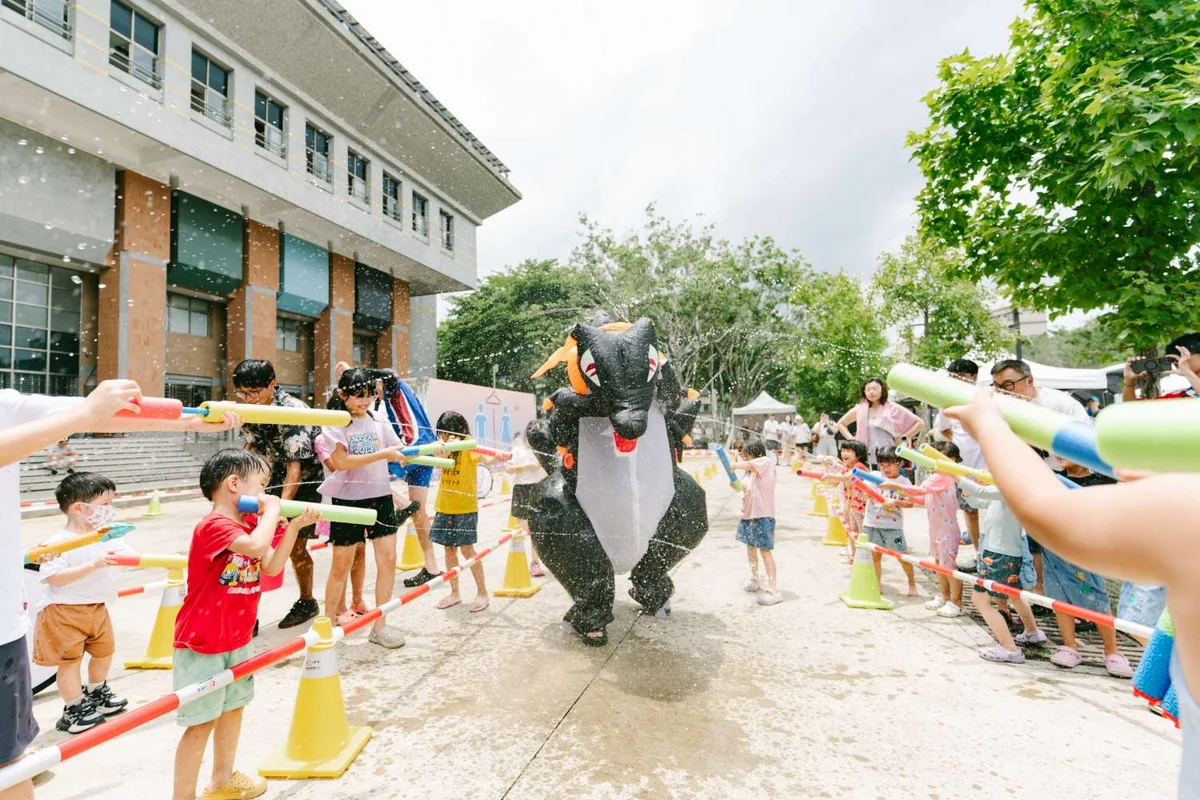 青草湖到孔廟廣場 新竹夏季水漾月逾萬人戲水收尾