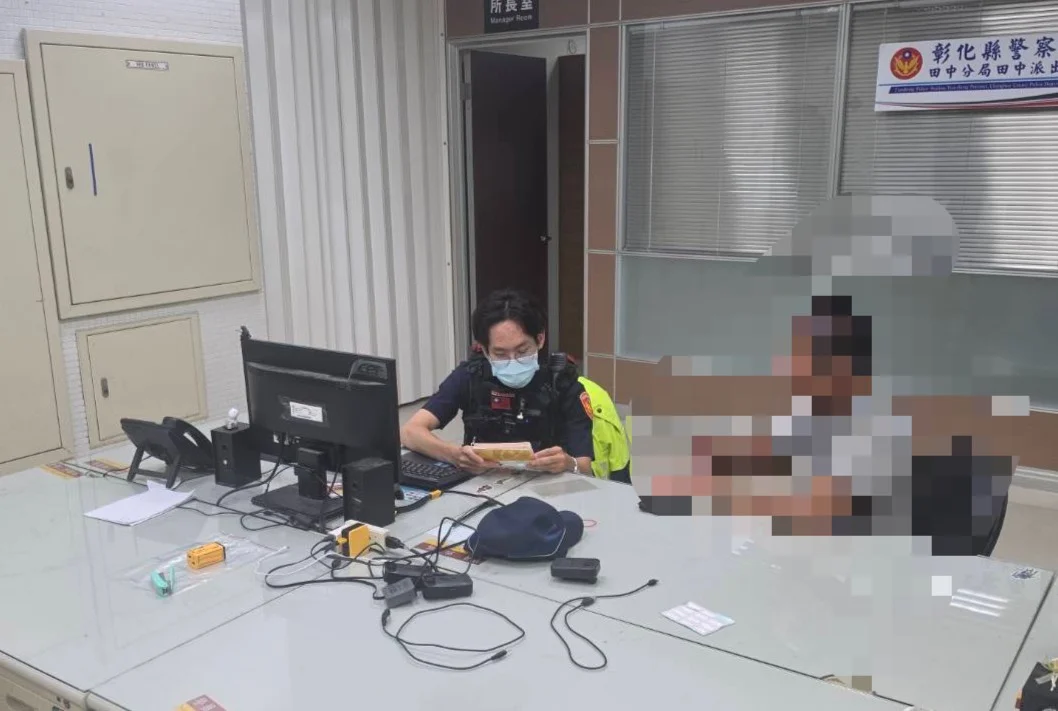 買水蜜桃卻被索取身分證 田中警及時攔下詐騙