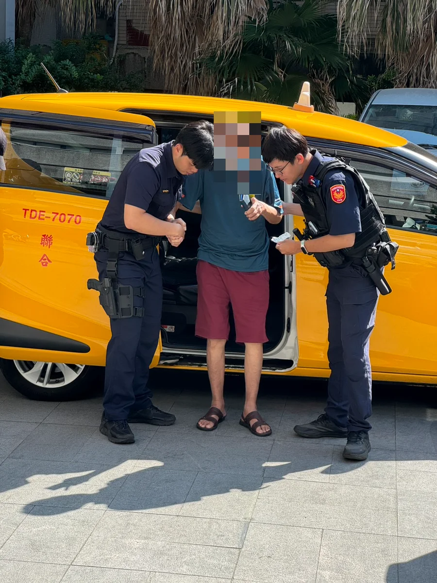 老翁忘了住家地址 熱心司機與馬公警接力送他回家