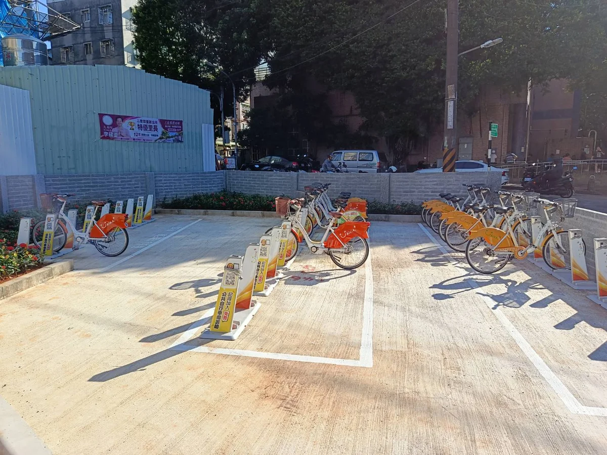正隆巷旁公有地排除占用 增設YouBike站與綠美化設施