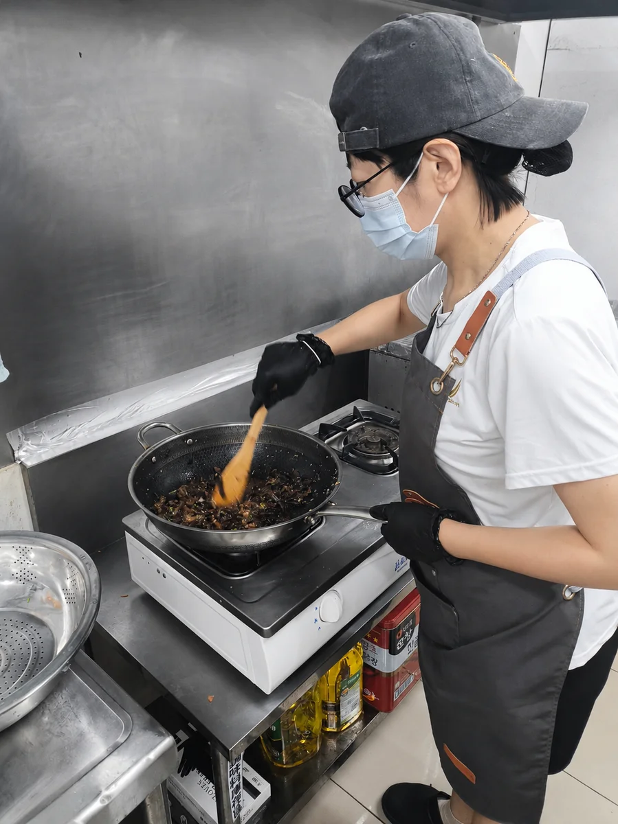從韓國回到嘉義創業 盧怡芳靠職訓考證照開起韓食樂