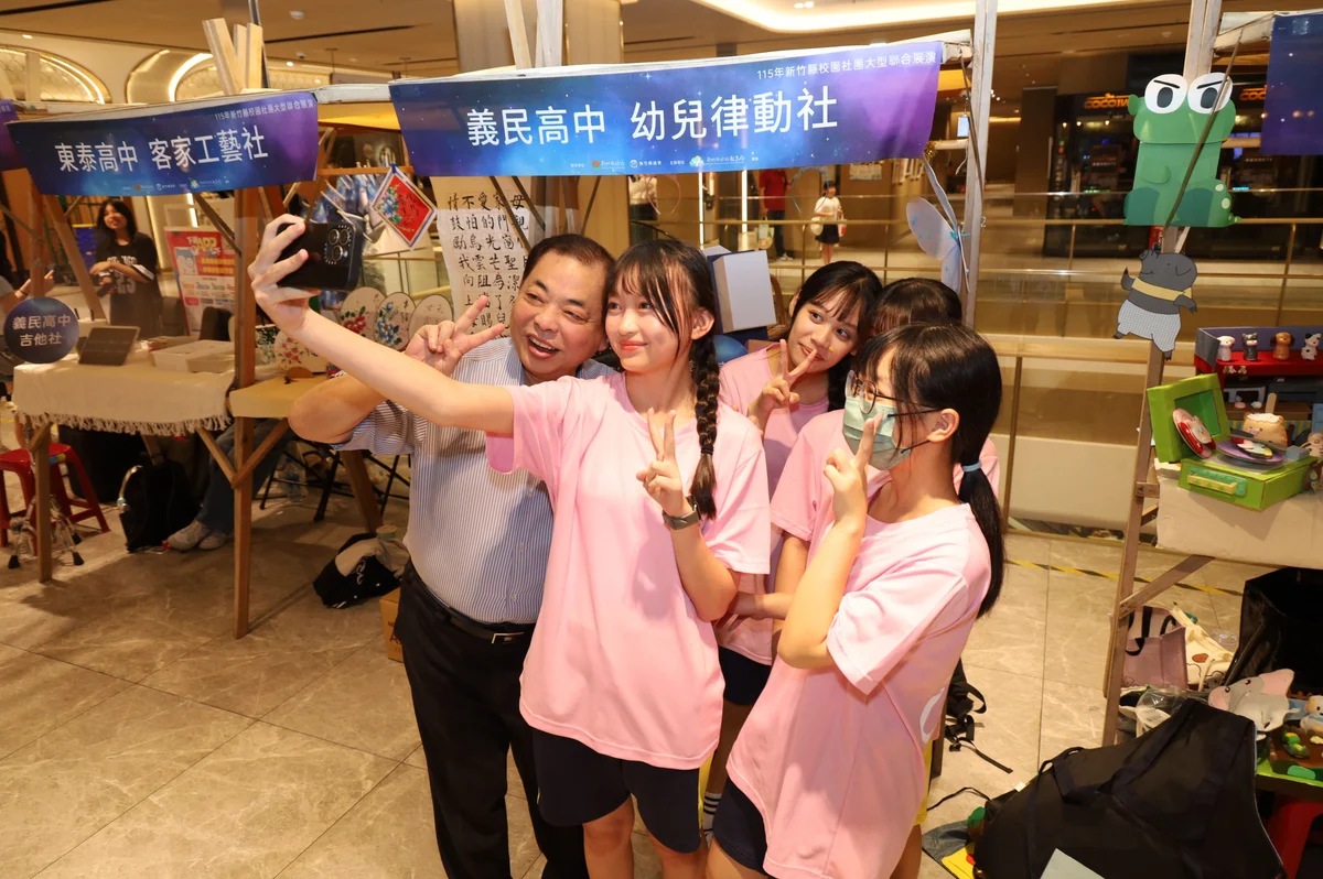 五百名學生把社團搬進百貨　竹北「H-26星際引力場」熱鬧登場