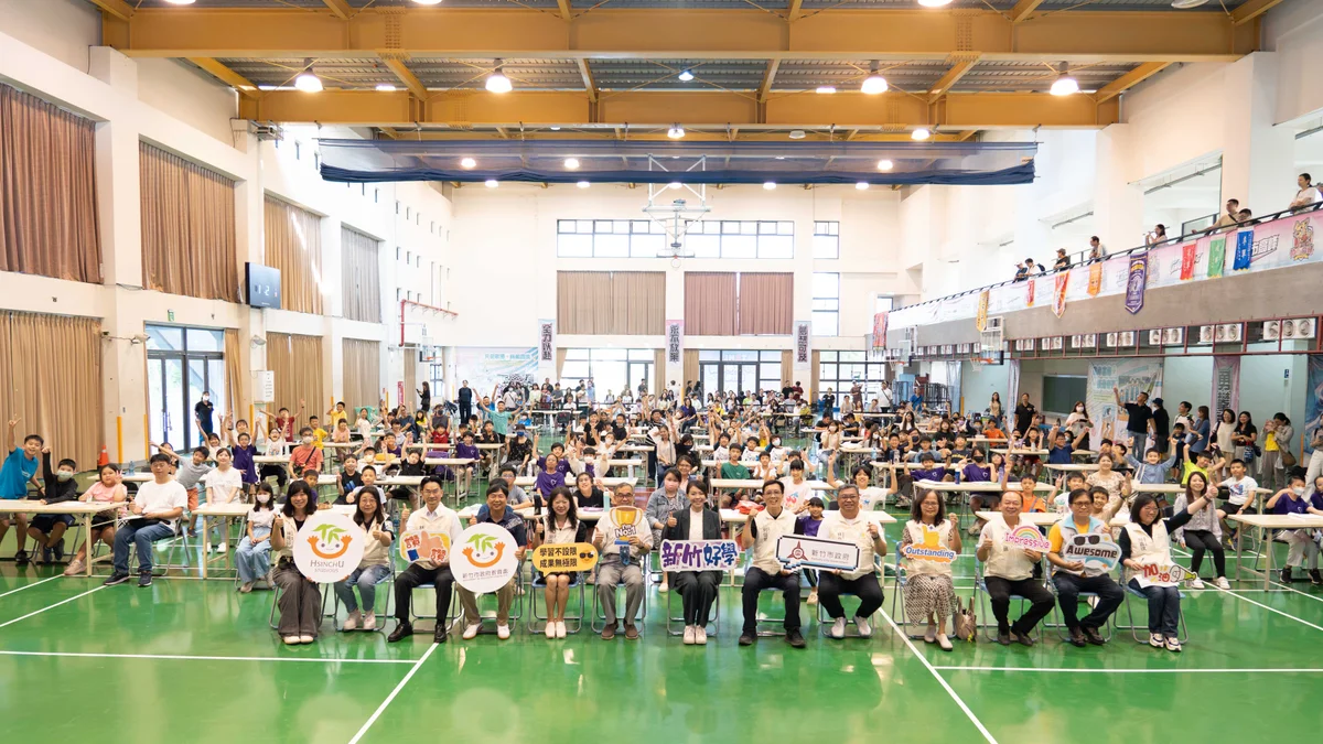 數學競賽來到新竹 22校111名學子高峰國小同場解題