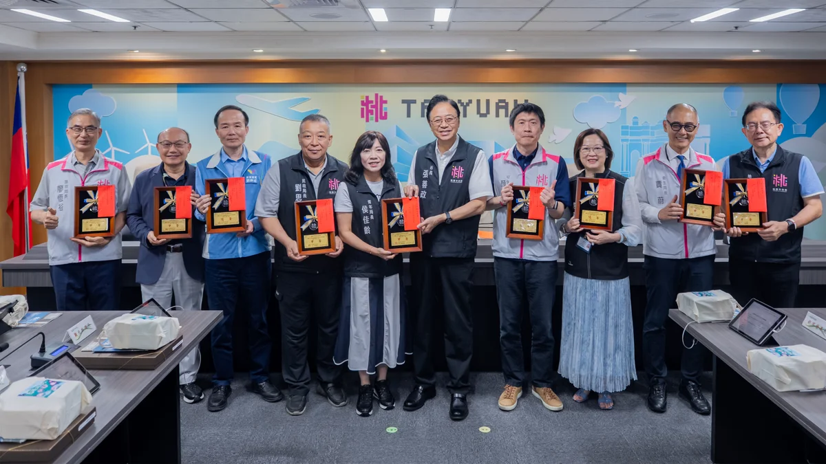 桃園頒志願服務績優獎　張善政說志工撐起市政日常