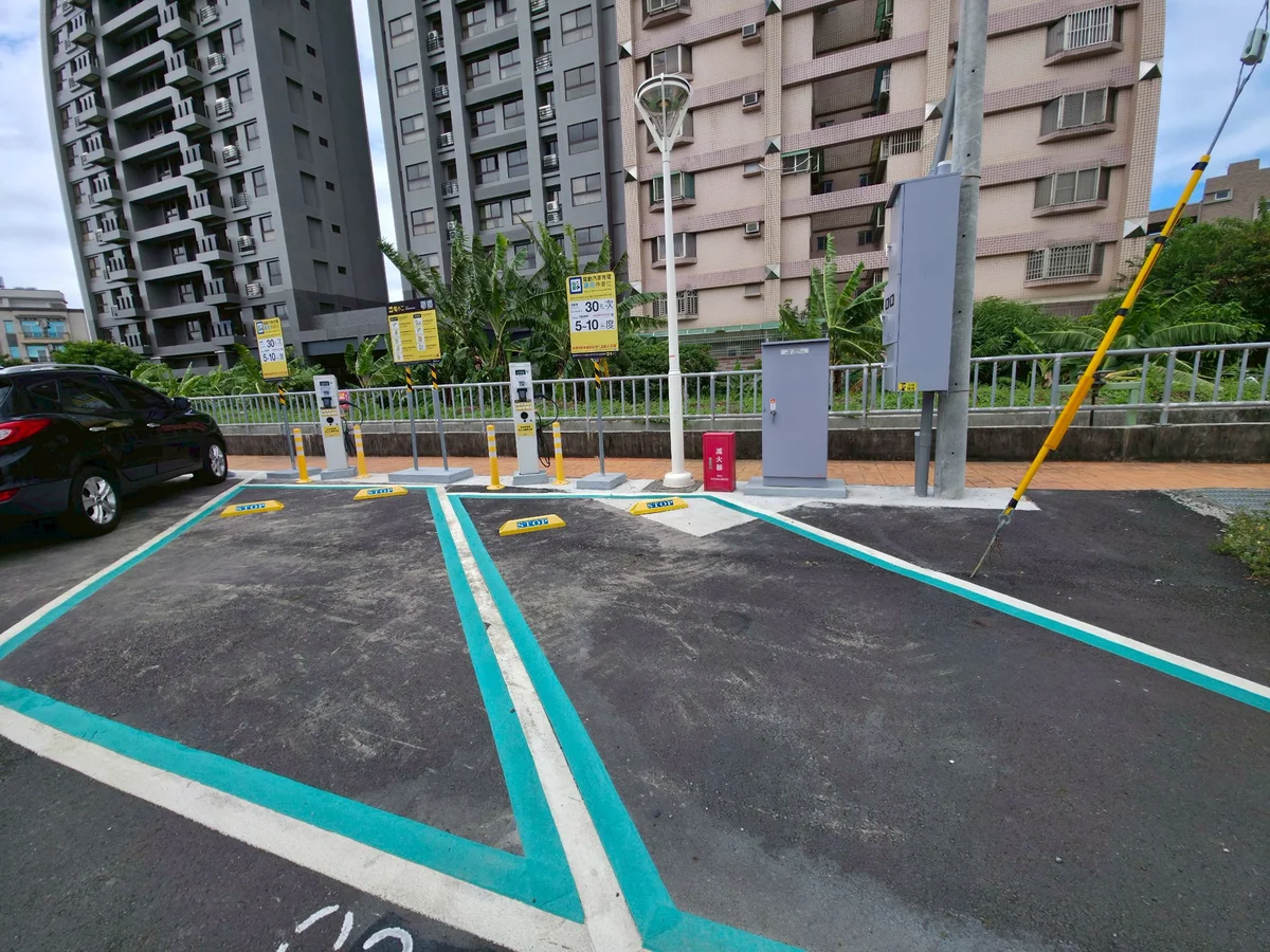 第九批充電站8日上線 台南6區新增13席慢充格位