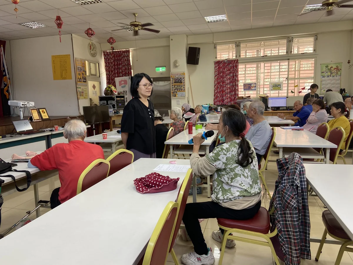 從一句「姐姐要懂事」談起 新埔讀書會重看家庭分工