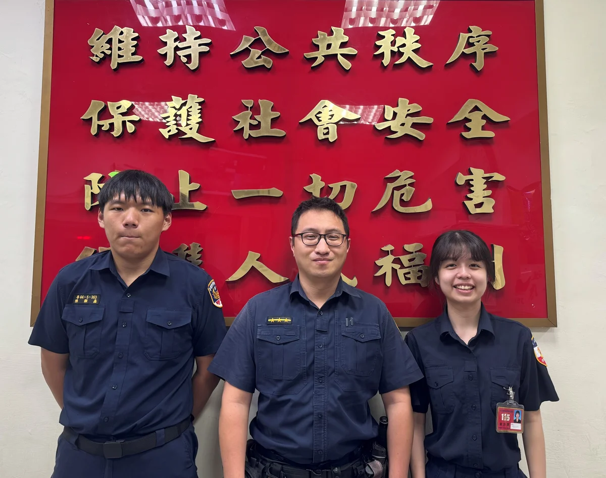 一通鄰居來電救回5萬元 大同警攔下老翁古玩投資包裹