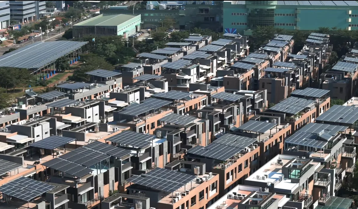 臺南推住家屋頂光電 市府提醒安全標準與回收規定都要看