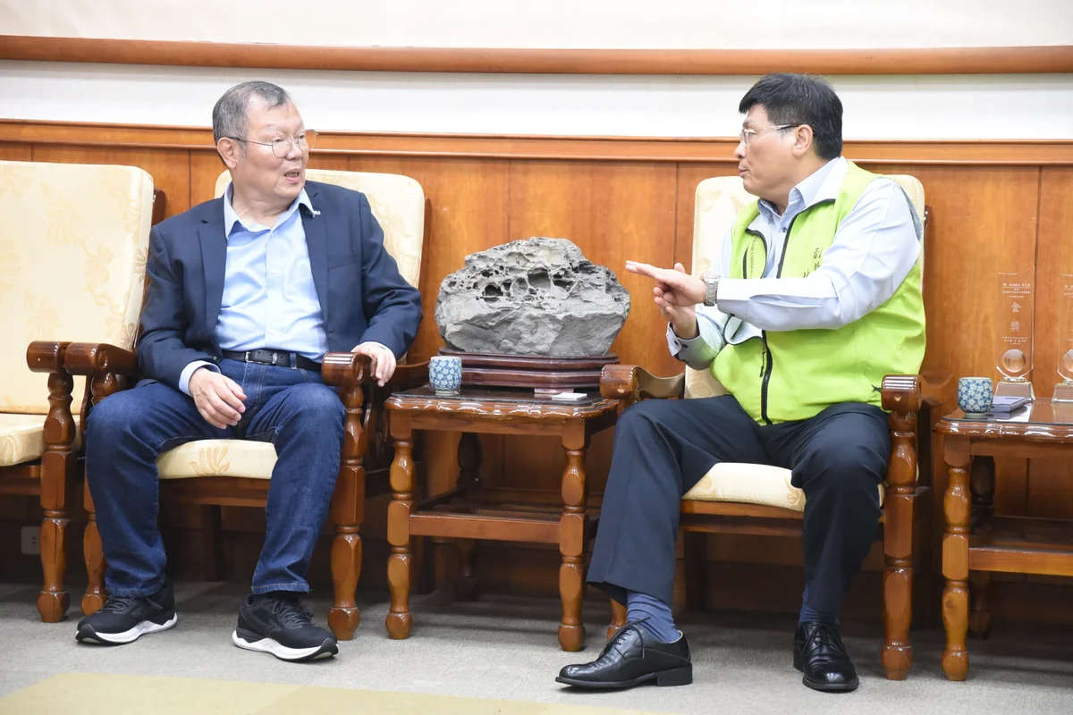 陽明交大拜會澎縣府　談AI轉型與離島無人載具應用